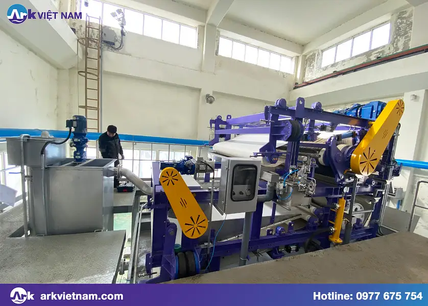 Belt-press Set-Up in Eumseong, Chungcheongbuk-do, ROK - Thumbnail 2