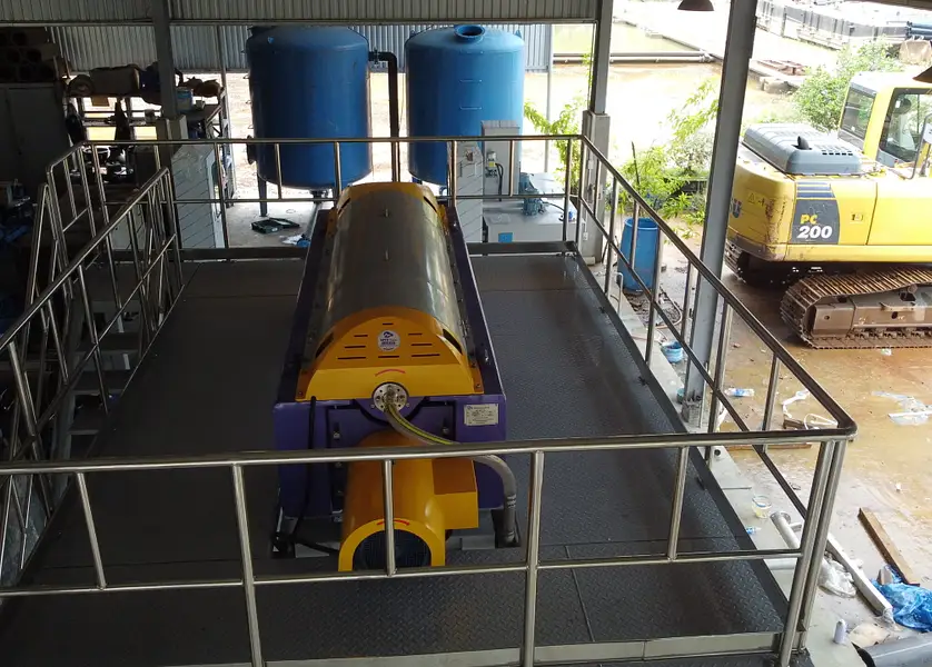 โครงการจัดหาเครื่องรีดตะกอนแบบแรงเหวี่ยง (Decanter Centrifuge) สำหรับโรงงานผลิตน้ำประปาเมืองเว้